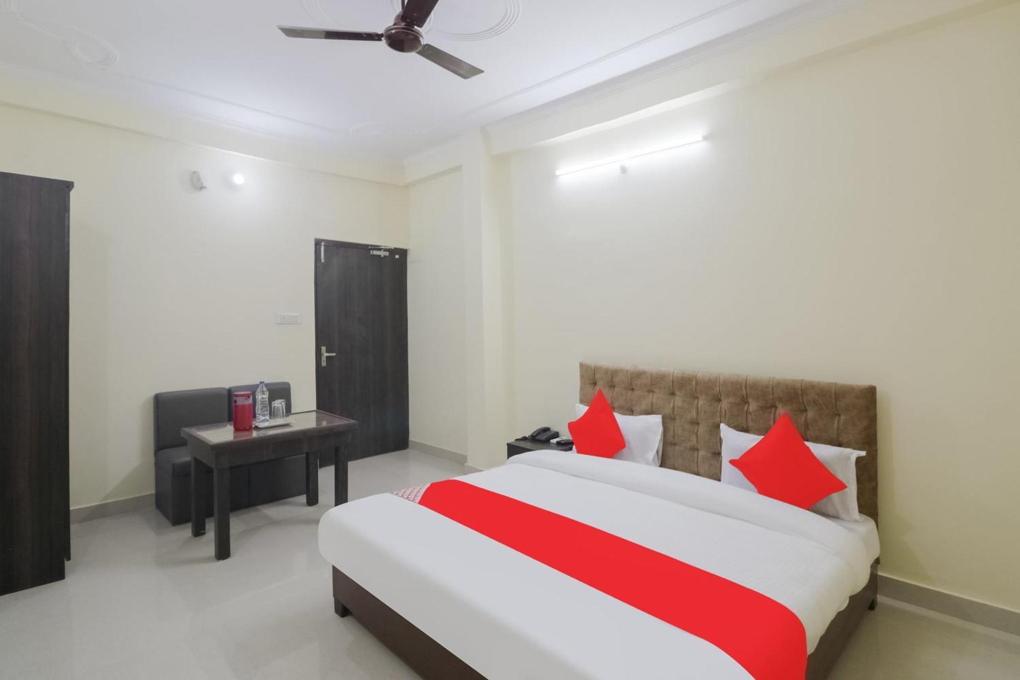 Hotel O R C Grand Gorakhpur Exterior photo